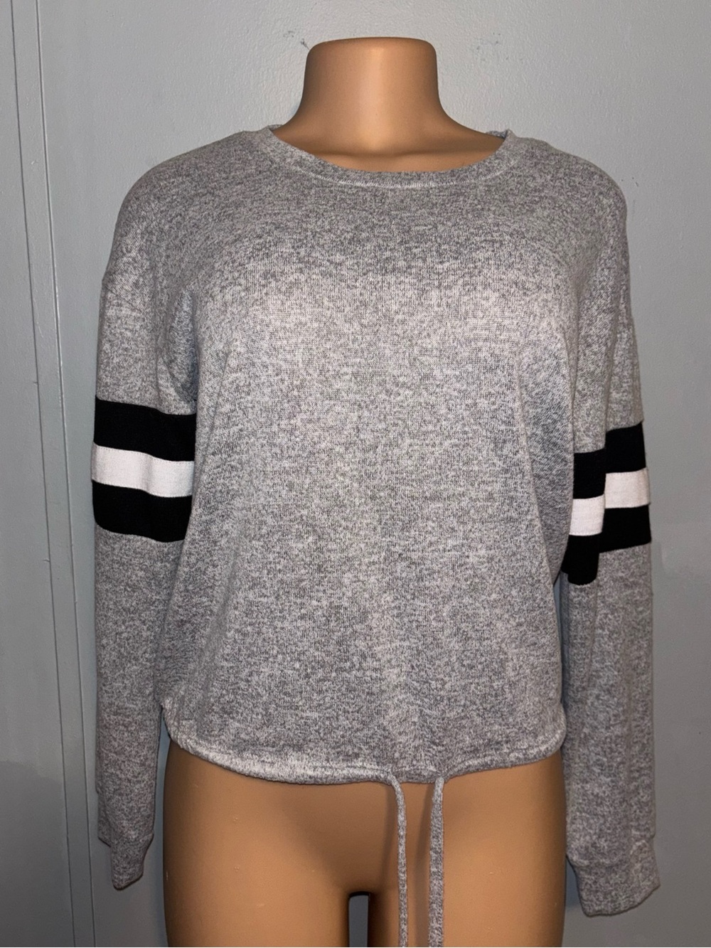 No Boundaries Gray Long-Sleeve Shirt with Black & White Sleeve Stripes